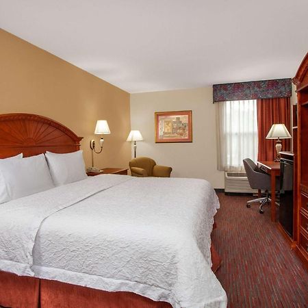 Ramada By Wyndham Orlando Florida Mall Экстерьер фото
