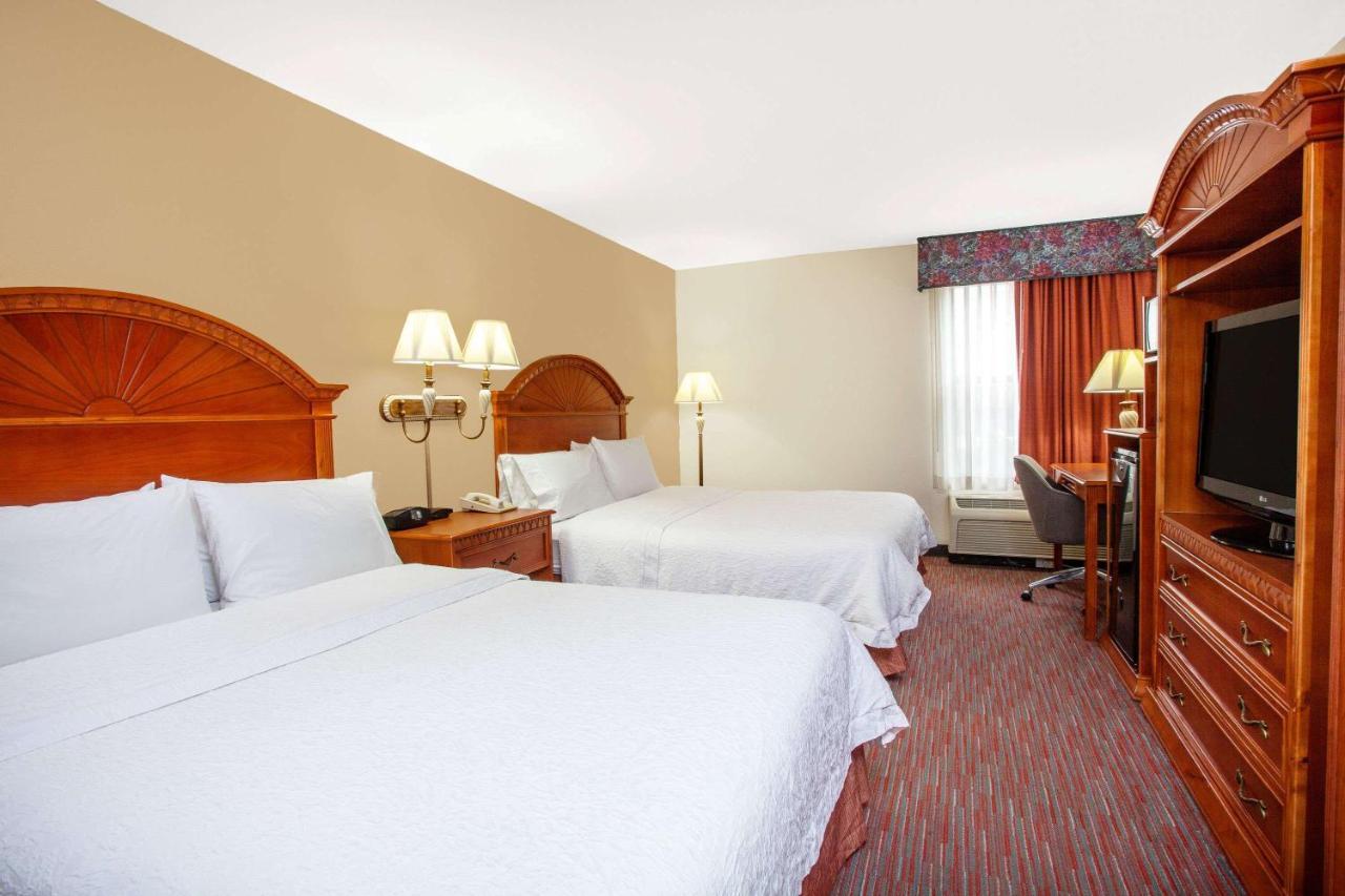 Ramada By Wyndham Orlando Florida Mall Экстерьер фото
