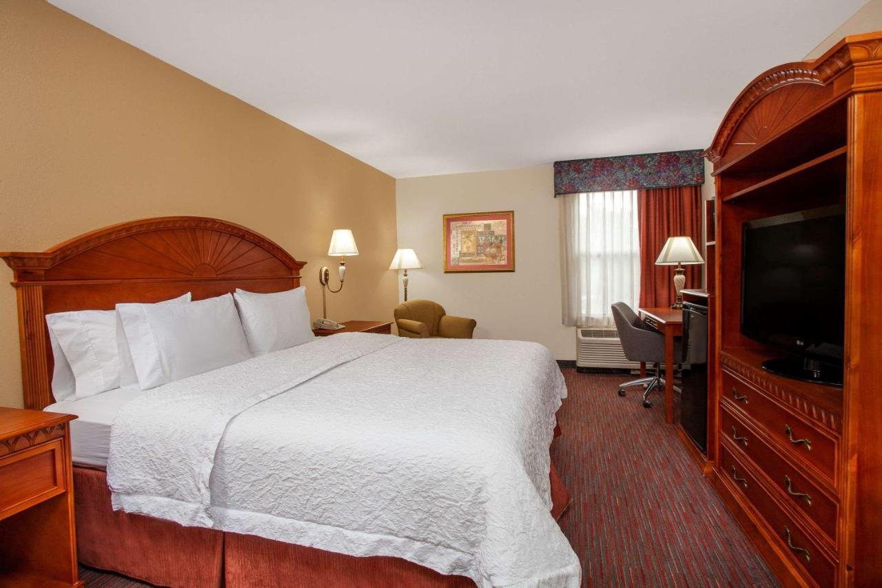 Ramada By Wyndham Orlando Florida Mall Экстерьер фото