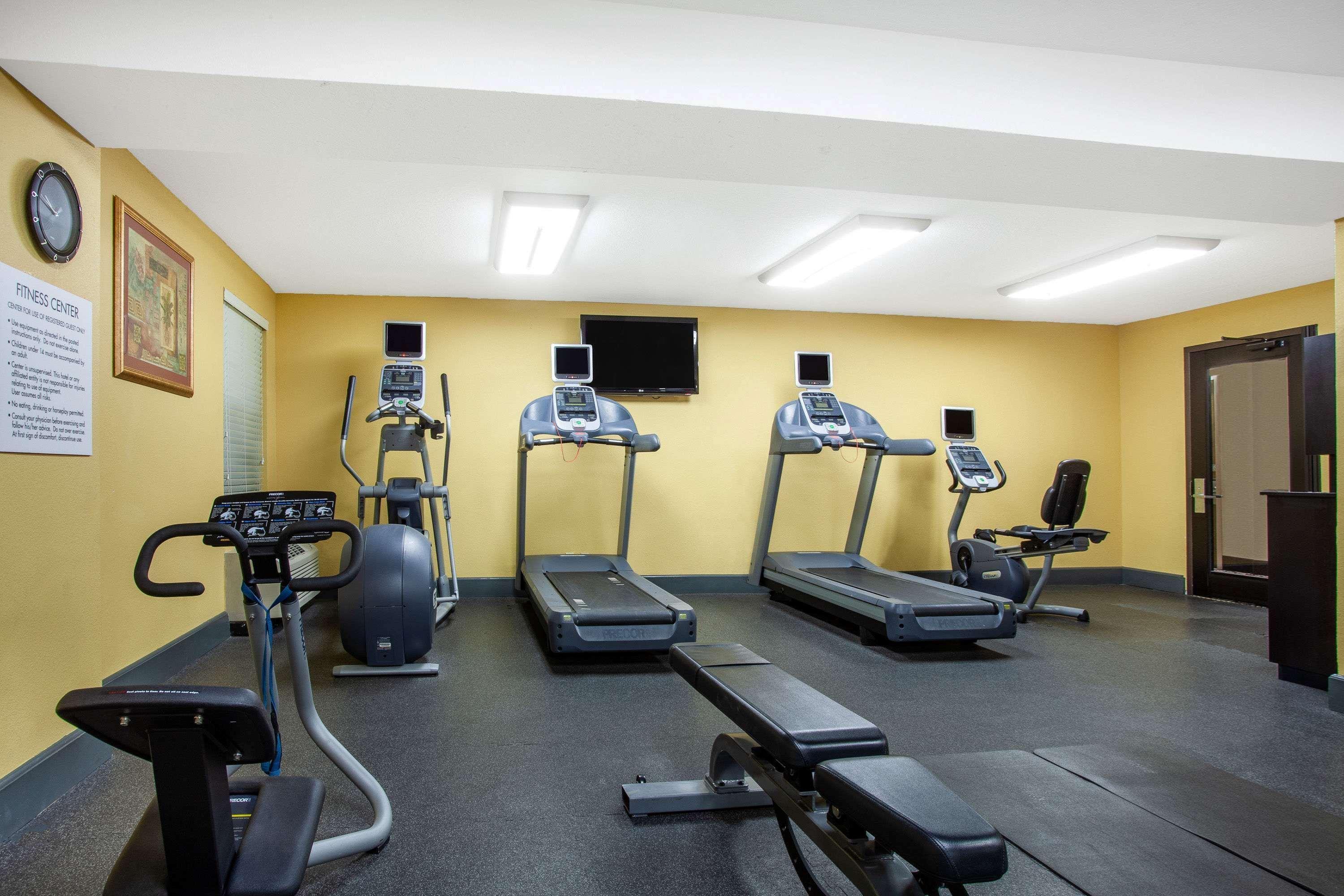 Ramada By Wyndham Orlando Florida Mall Экстерьер фото