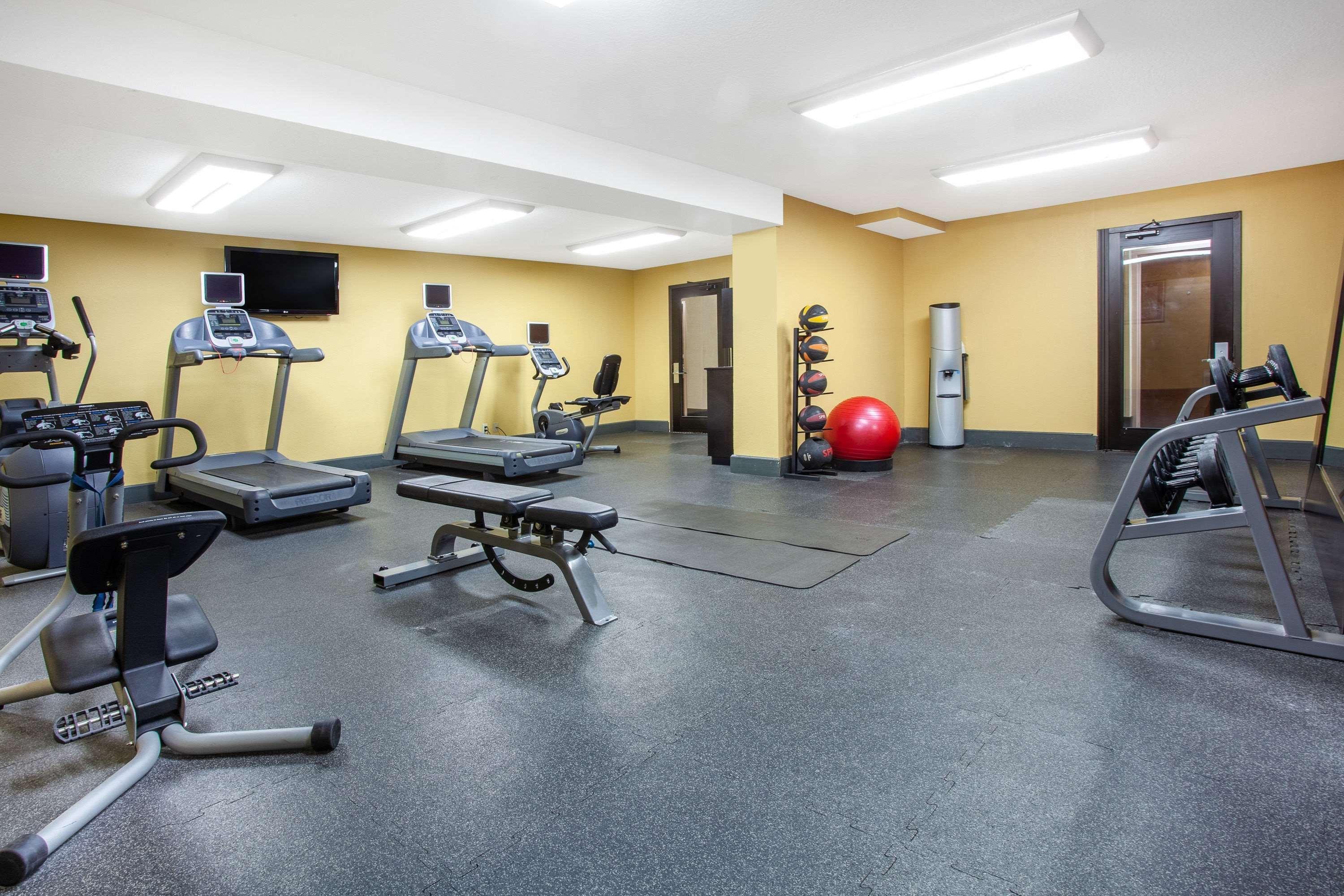 Ramada By Wyndham Orlando Florida Mall Экстерьер фото