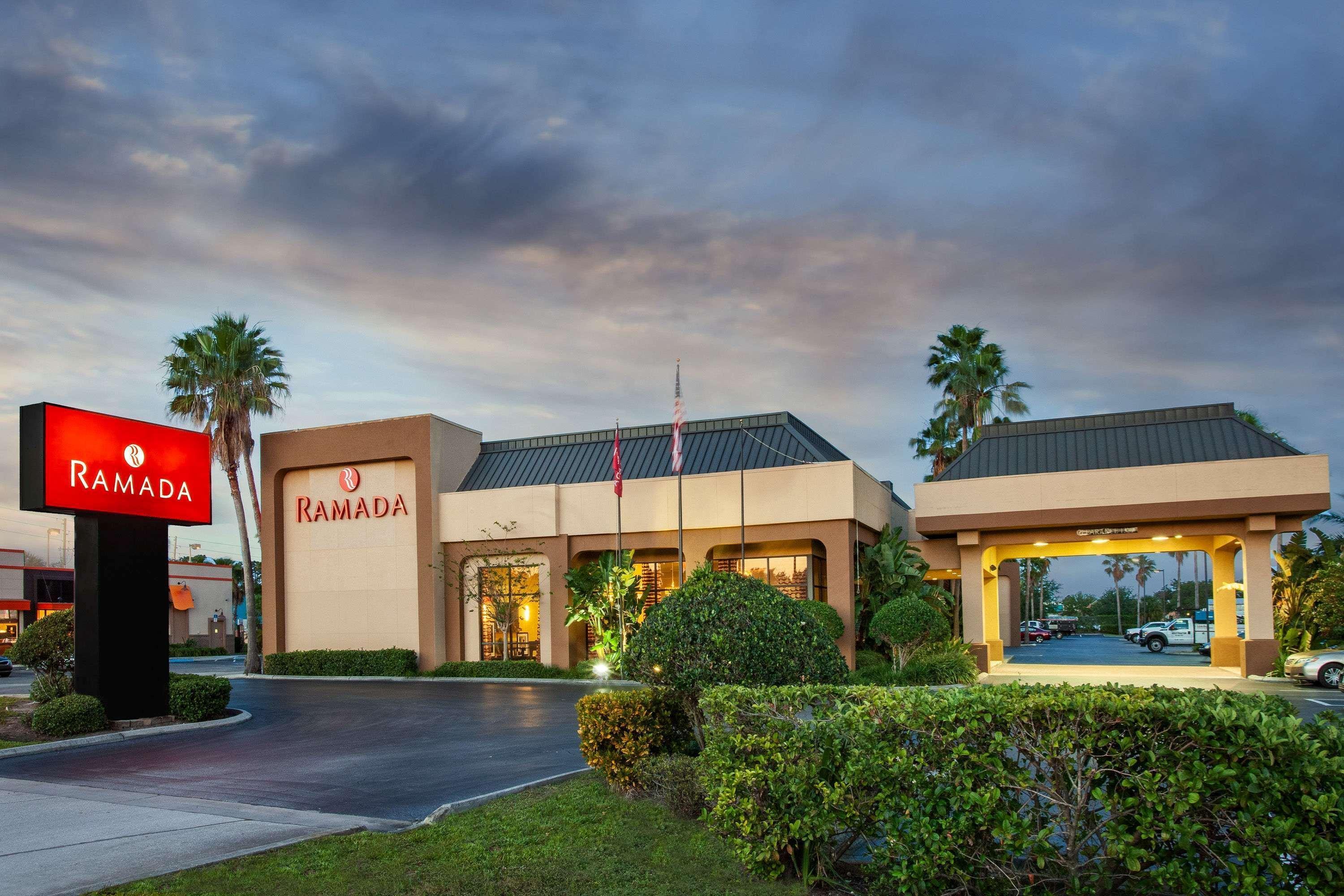 Ramada By Wyndham Orlando Florida Mall Экстерьер фото