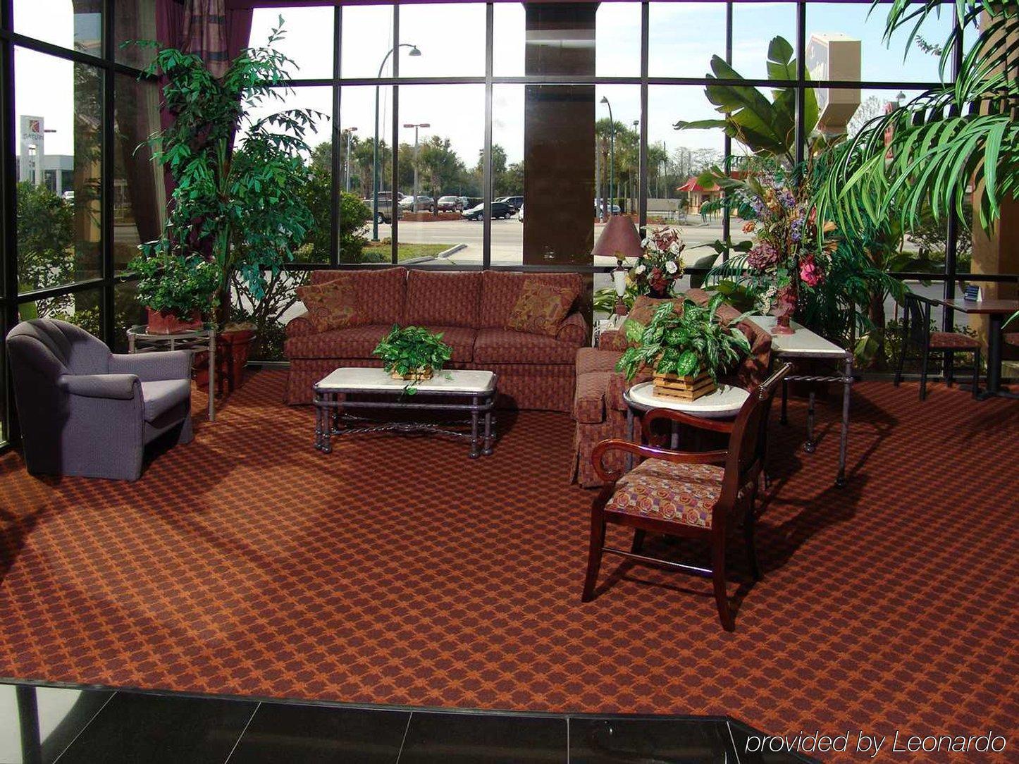 Ramada By Wyndham Orlando Florida Mall Интерьер фото