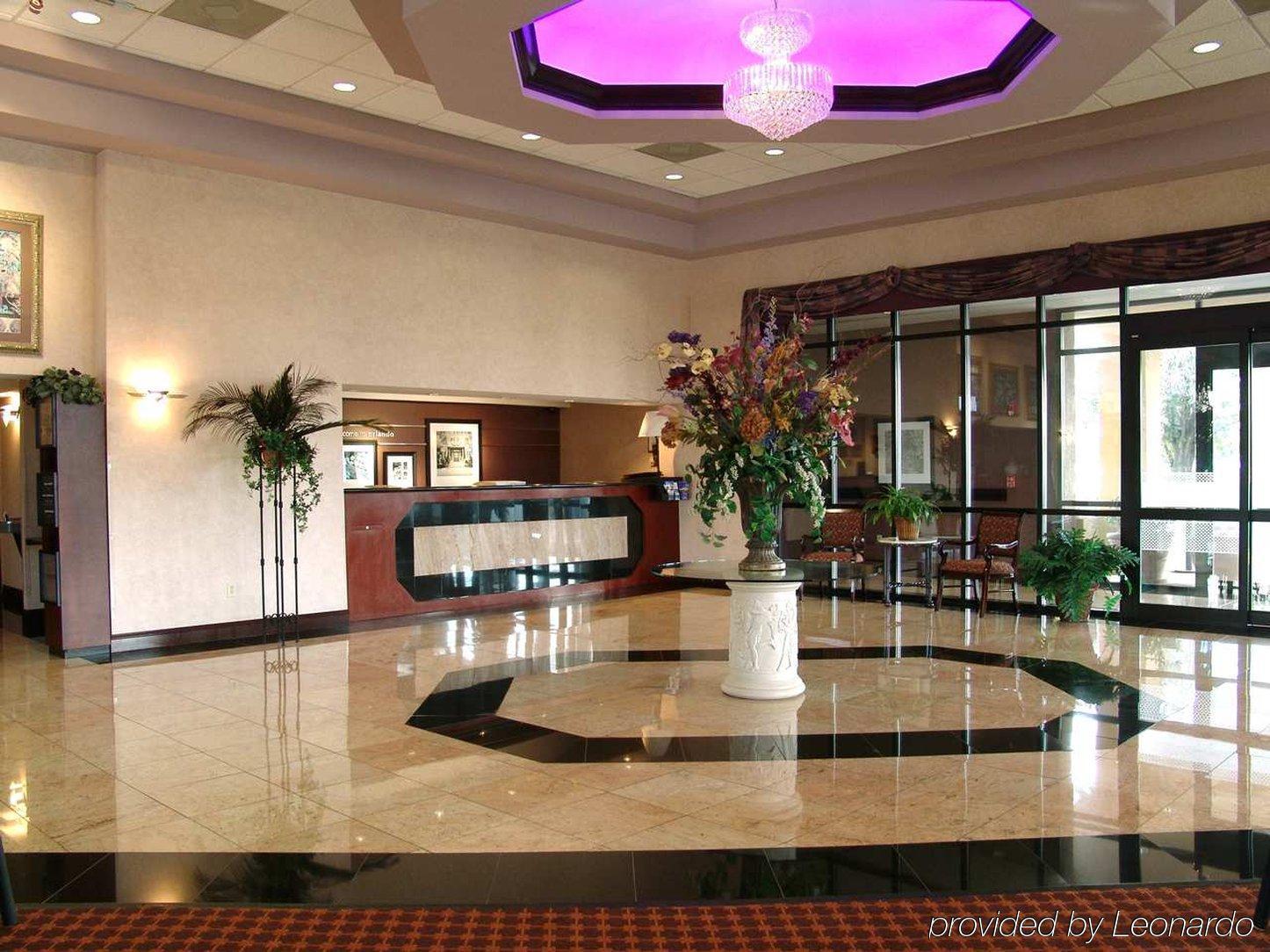Ramada By Wyndham Orlando Florida Mall Интерьер фото