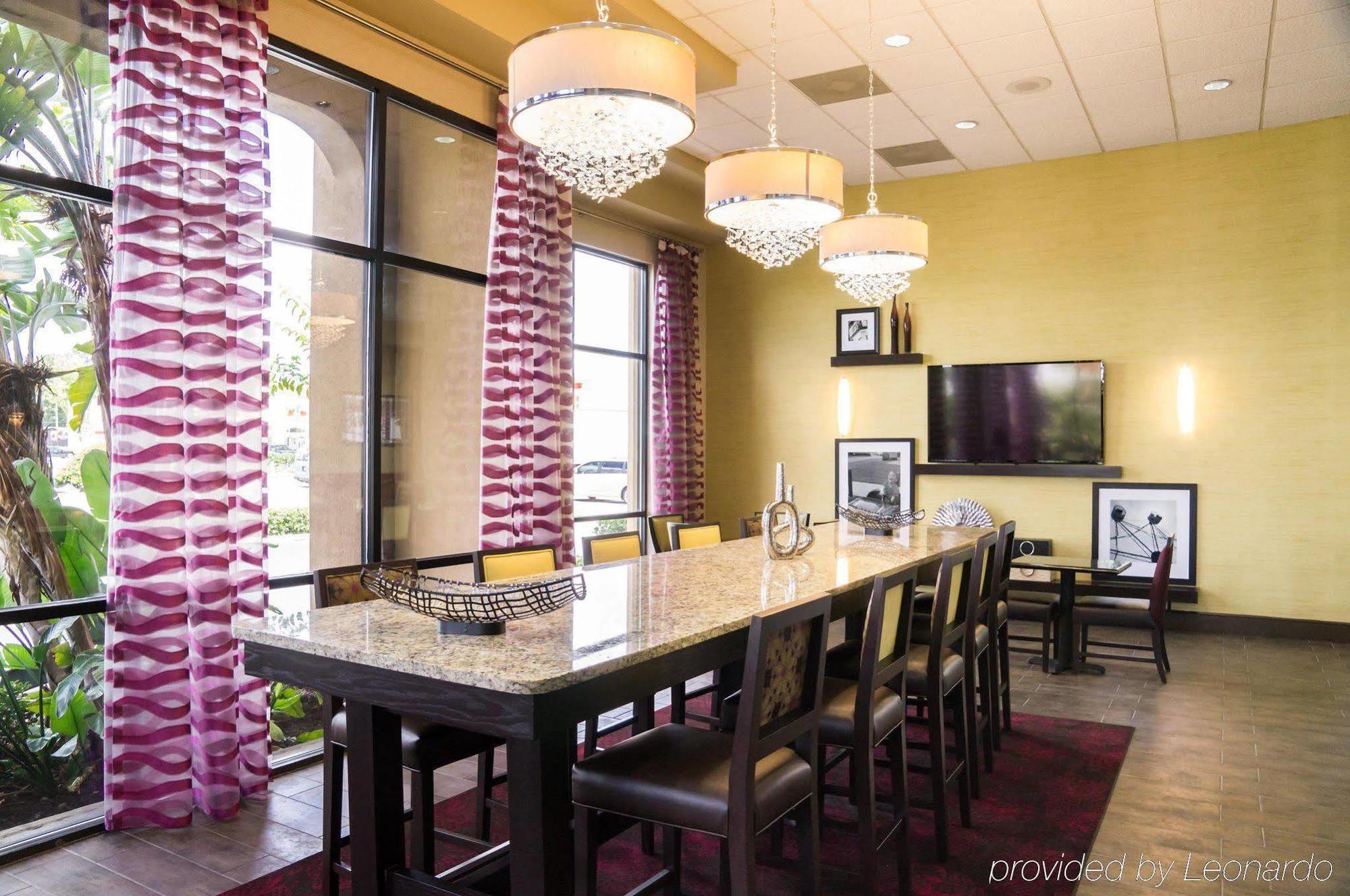 Ramada By Wyndham Orlando Florida Mall Экстерьер фото
