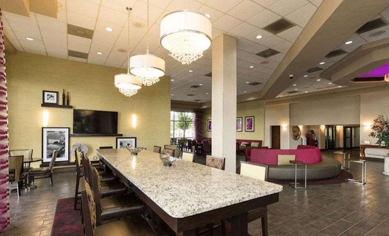 Ramada By Wyndham Orlando Florida Mall Экстерьер фото