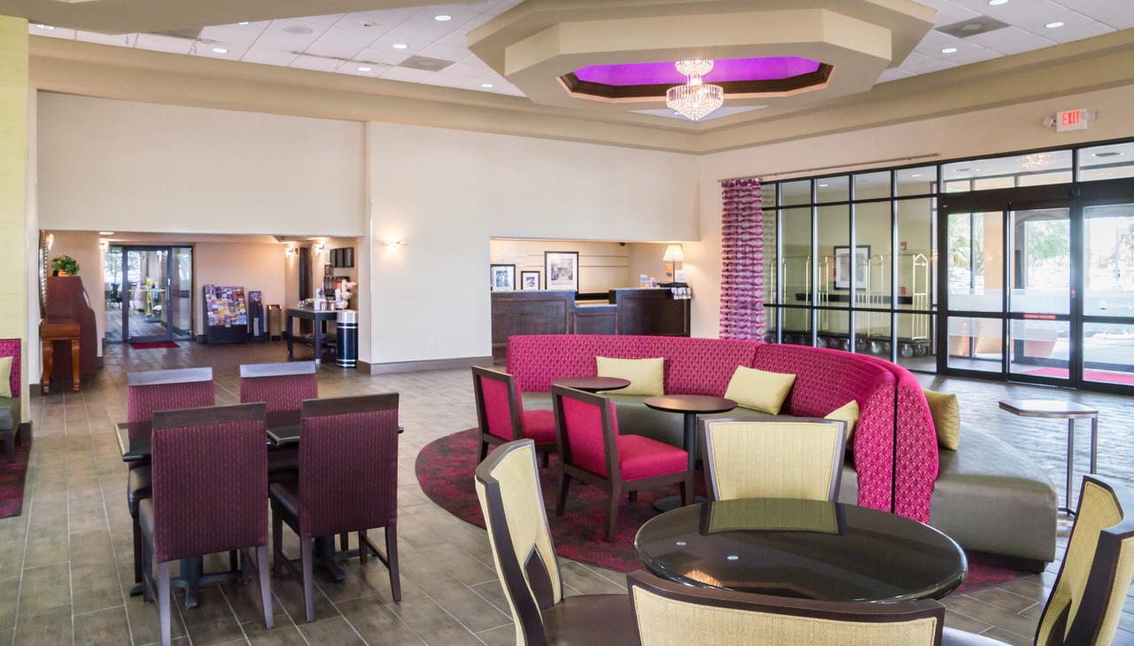Ramada By Wyndham Orlando Florida Mall Экстерьер фото